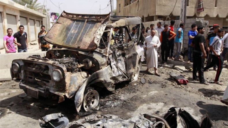 مقتل 14 شخصا على الأقل في تفجيرات ببغداد