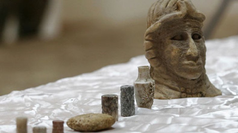 إسرائيل تعرض آثار العراق المسروقة بالقدس