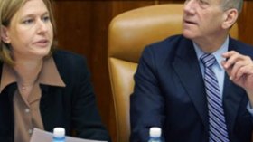 ” الحرب على غزة من ورائها مصالح شخصية لقيادات في الحكومة والجيش”