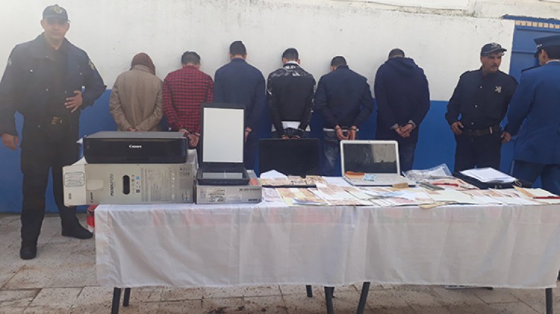 جامعي وفتاة ضمن شبكة لتزوير العملة والمتاجرة بالمهلوسات