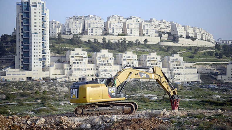 إسرائيل تعاقب العالم