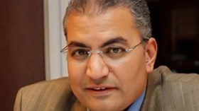 “مخابرات أجنبية تغذي الصراع الطائفي ومرسي سيكمل عهدته”