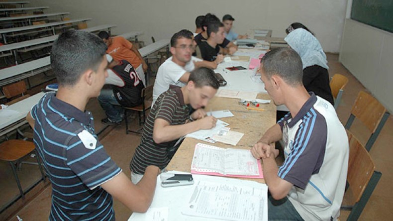 الحكومة “تقرّ” بفشل المدارس التحضيرية وتحولها إلى مدارس عليا!