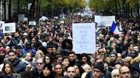 باريس.. الآلاف يشاركون في مظاهرة ضد “الإسلاموفوفيا”