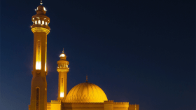 عامل فرنسي يُشهر إسلامه في معسكر