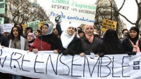 مسلمو  فرنسا  يرفضون  تعليم  مبادئ  العلمانية  لأبنائهم