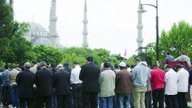 دراسة: مسلمو العالم متماسكون في المفاهيم منقسمون في الممارسات