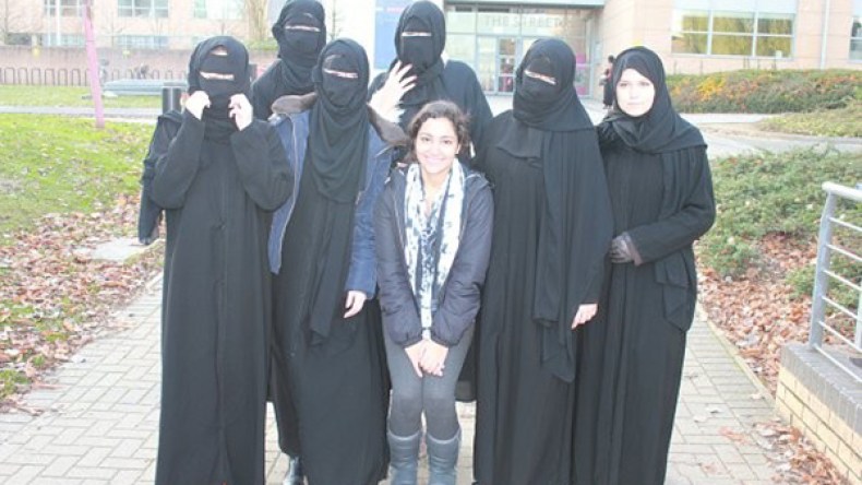 كان إيماننا أقوى قبل أن نأتي إلى الجزائر