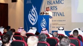 القاسمي يفتتح الدورة الـ22.. وأعمال بصرية عالمية تخطف الأنظار