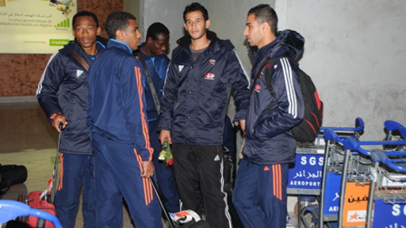 المصريون يستقبلون بالورود وإجماع على عدم تكرار سيناريو 2010