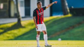 إعلامي إيطالي مُخضرم: أستبعد أن يترك بن ناصر الميلان