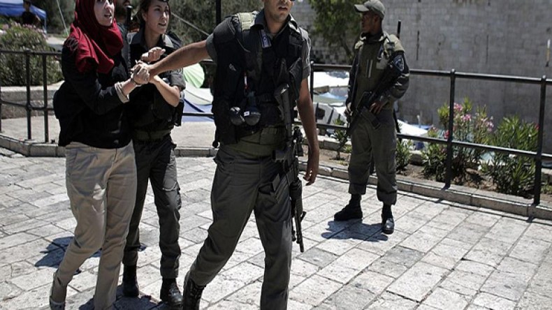 إسرائيل تعتقل تلميذتين فلسطينيتين بذريعة “الطعن”