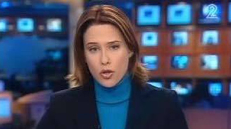 أشهر الإعلاميات بالقنوات الإسرائيلية بكين على غزة خلال تقديمهن للنشرة