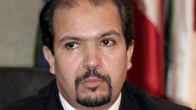 “عناوين في معرض الكتاب تدعونا للطائفية والمذهبية”