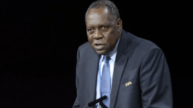 إثيوبيا تعرض على حياتو نقل مقر “الكاف” إلى “أديس أبابا”