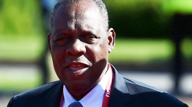 14 اتحادية افريقية ترشح أحمد أحمد لمنافسة حياتو لرئاسة الكاف