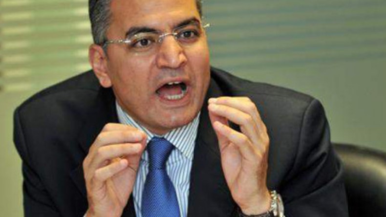 “مخابرات أجنبية تغذي الصراع الطائفي ومرسي سيكمل عهدته”