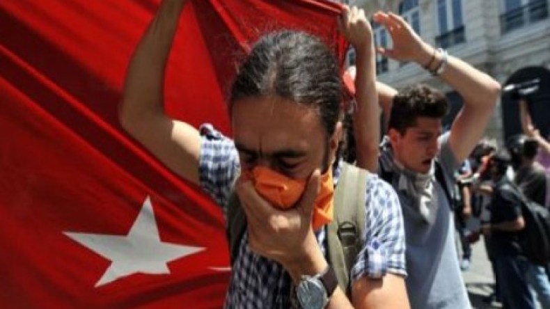 احتجاجات أنقرة وإسطنبول.. إنذار مبكر لأردوغان