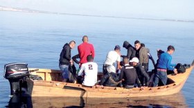 موظفون ضمن فوج “حرّاقة” وصل إيطاليا