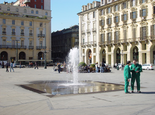 Algerian illegal immigrants in Italy collect money to build a mosque
