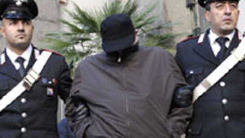 الداخلية الإيطالية ترحل خبيري متفجرات إلى الجزائر