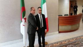 Le ministre italien des Affaires étrangères entame une visite en Algérie