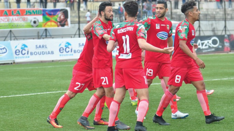 هل تعاقب “الفاف” لاعبي بجاية؟