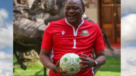 رئيس كينيا يُطالب لاعبيه بِالفوز على “الخضر”