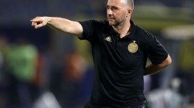 لست ساحرا ولا سياسيا ولا صانع معجزات!!