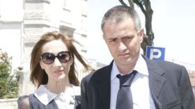 مورينيو رفض تدريب إنجلترا بسبب زوجته