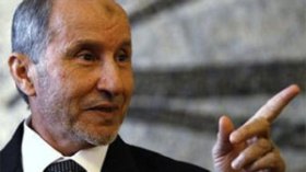 ليبيا: عبد الجليل يحذر من الانزلاق إلى حرب أهلية
