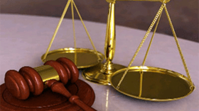 طبيب‮ ‬يخنق زوجته بخمارها،‮ ‬والضحية ترمي‮ ‬بنفسها من العمارة