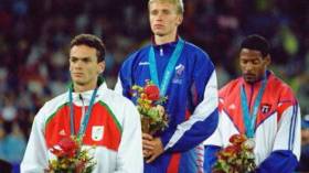 تكريم نجمي ألعاب القوى العالميين “السكح” و”سوتو مايور بالجزائر