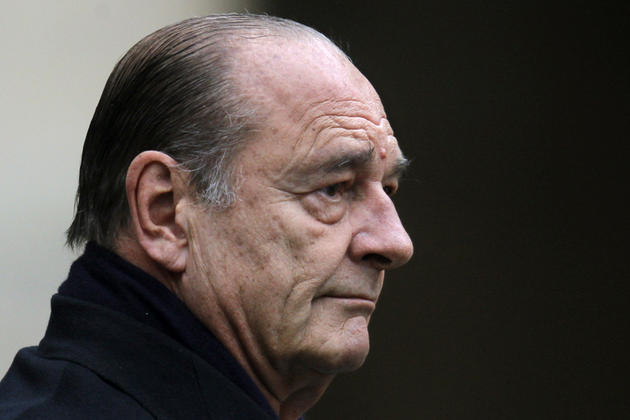 France: le procès de l'ancien président Chirac s'est ouvert, mais sans lui