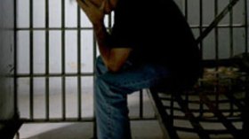 “المدرسة اليوسفية” فكر متطرف يتربص بالمساجين الجزائريين