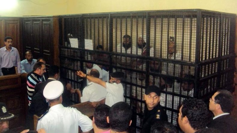 الإعدام لـ9 والمؤبد لـ14 في مقتل حارس قاضي مرسي