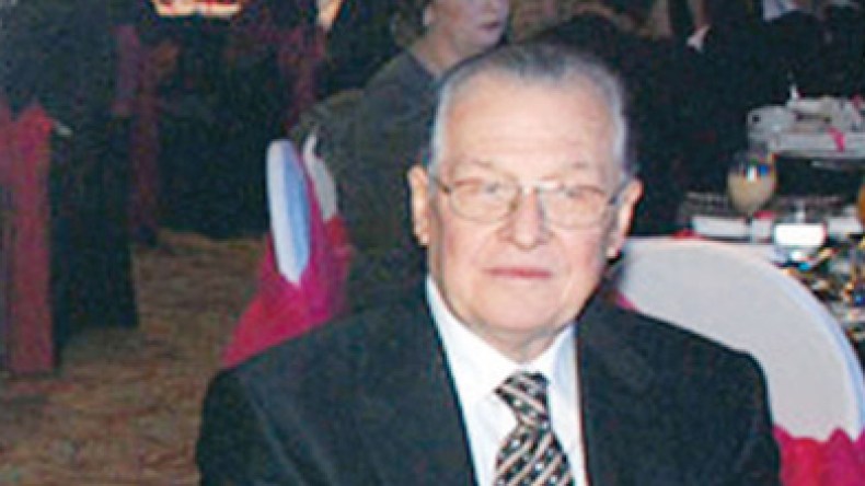 ثروة سكرتير مبارك خمسة مليارات و38شركة وخمسة قصور