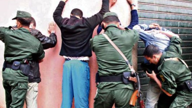 توقيف خمسة أشخاص يروجون السّموم وسط المدية