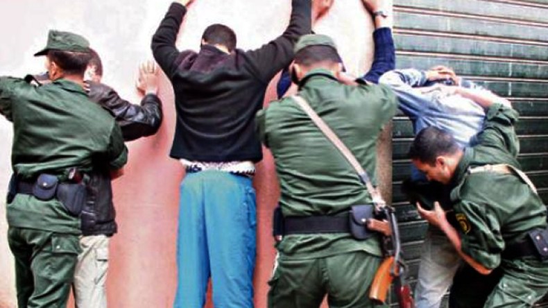 توقيف خمسة أشخاص يروجون السّموم وسط المدية