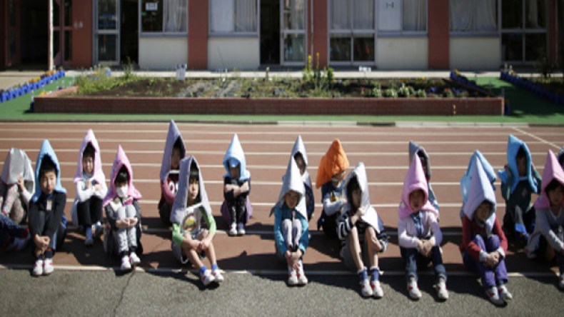 يابانيون يتدرَّبون على الإخلاء تحسباً لإطلاق صواريخ كورية شمالية