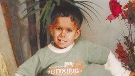 الرئيس بوتفليقة يحقق أمنية أصغر قزم في الجزائر