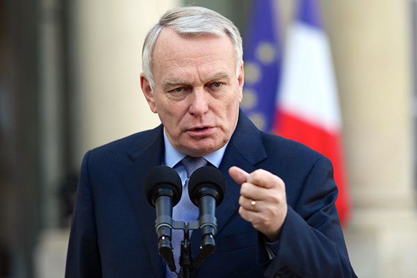 Ayrault: we have talked with Algeria since 2012 about deported colons’ properties