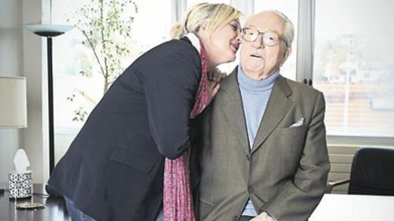 مارين لوبان : المهاجرون الجزائريون يهددون انسجام الجمهورية الفرنسية