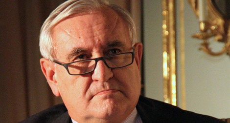 Raffarin est attendu aujourd’hui à Alger pour rencontrer Sellal et Ben Younès