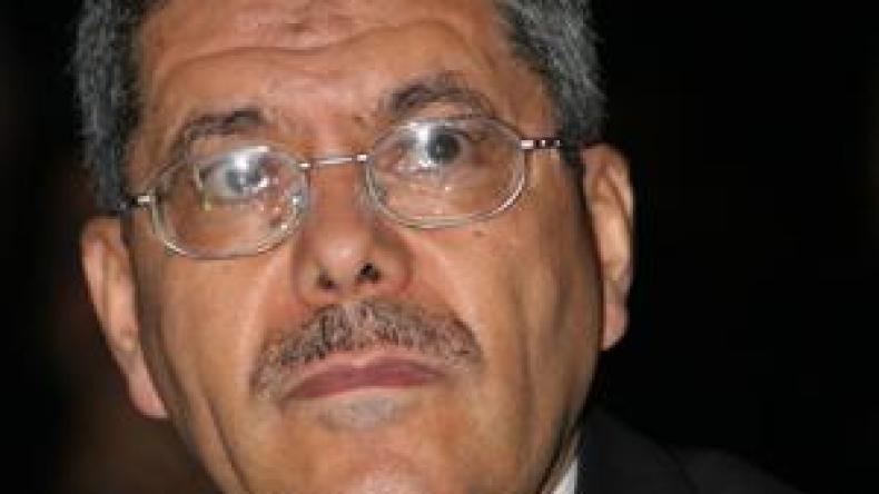 راضون  عن  الخضر  ومصير  سعدان  سيتحدد  قريبا