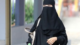 “كدت ألقى ربي مخمورة وعارية الجسد”