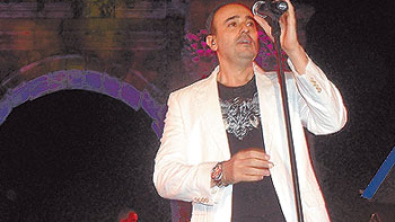 الرباعي‭ ‬‮”‬يتحدى‭ ‬العالم‮”‬‭ ‬في‭ ‬كويكول‭ ‬بالعلمين‭ ‬الجزائري‭ ‬والتونسي