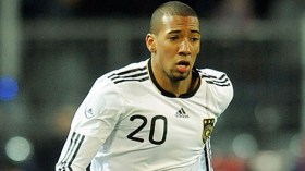 الألماني بواتينغ يستعد لـ “أورو” 2012 في الملهى!