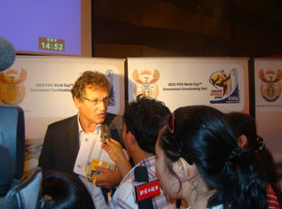 Algerian Football Federation ought to respect sport Tribunalâ€™s decision, FIFA official says.