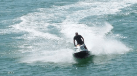 شاب يدهس كهلا بـ”الجيت سكي” ويرديه قتيلا بشاطئ خروبة بعنابة